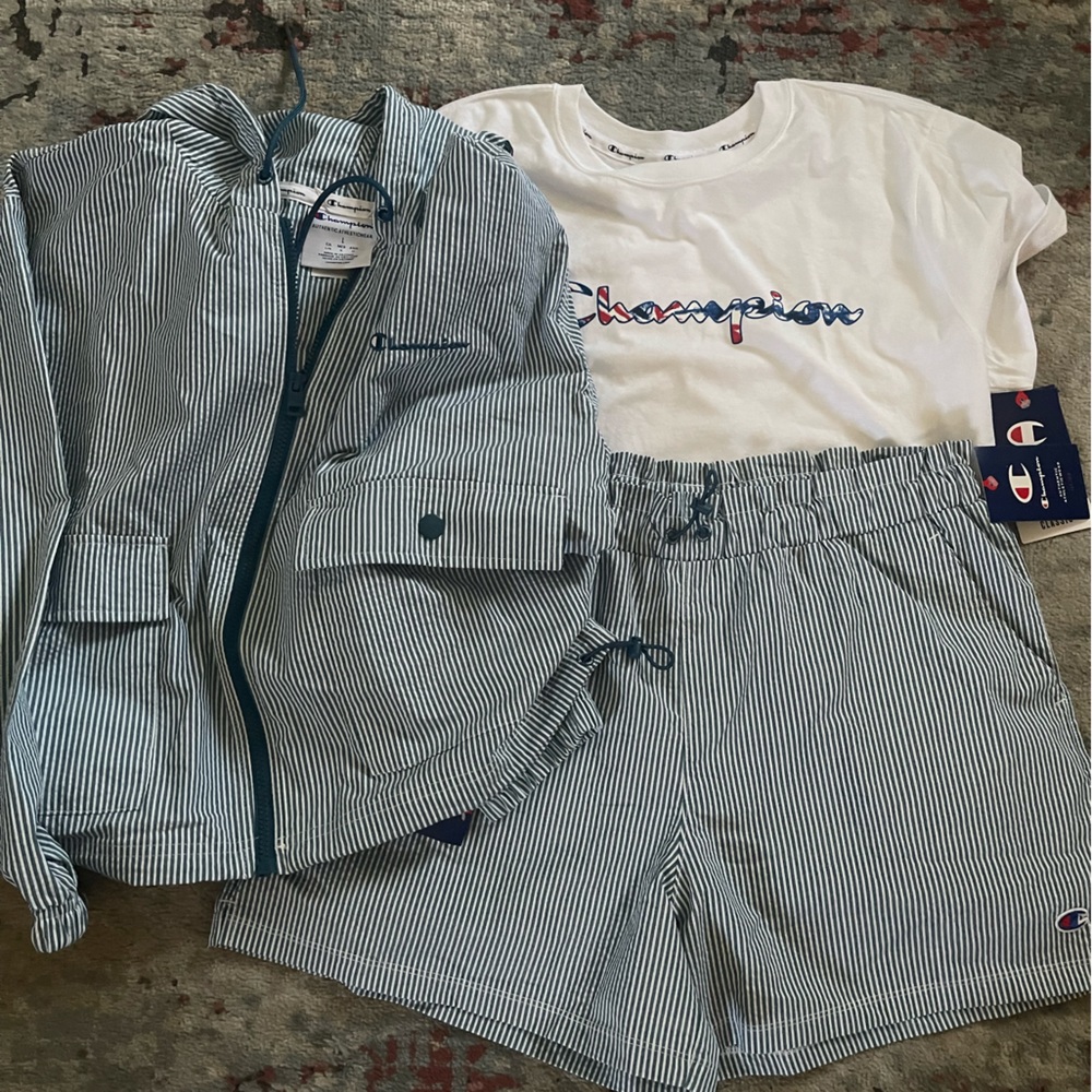 Champion short set with t-shirt